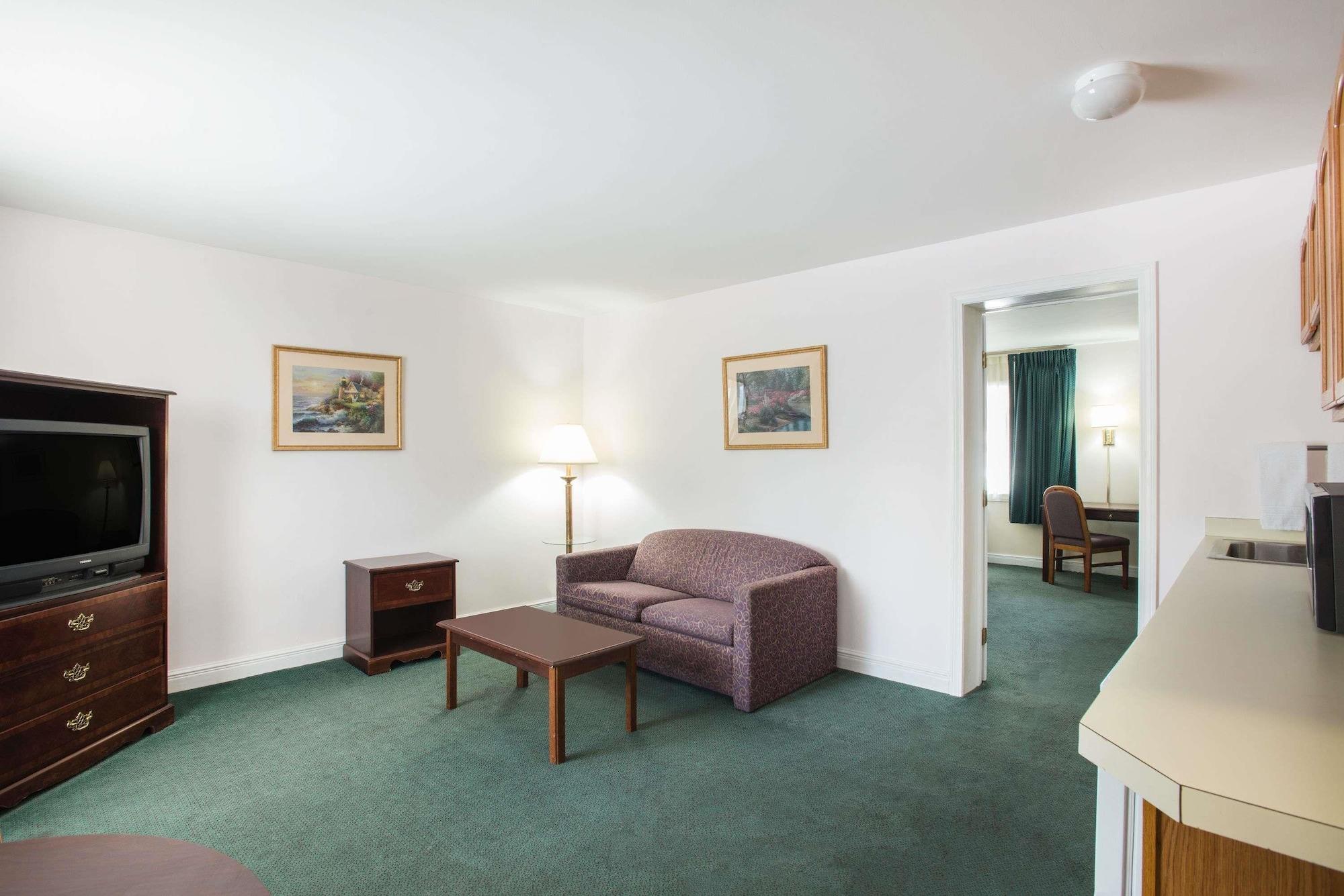 Travelodge By Wyndham Lake George Ny Exteriér fotografie