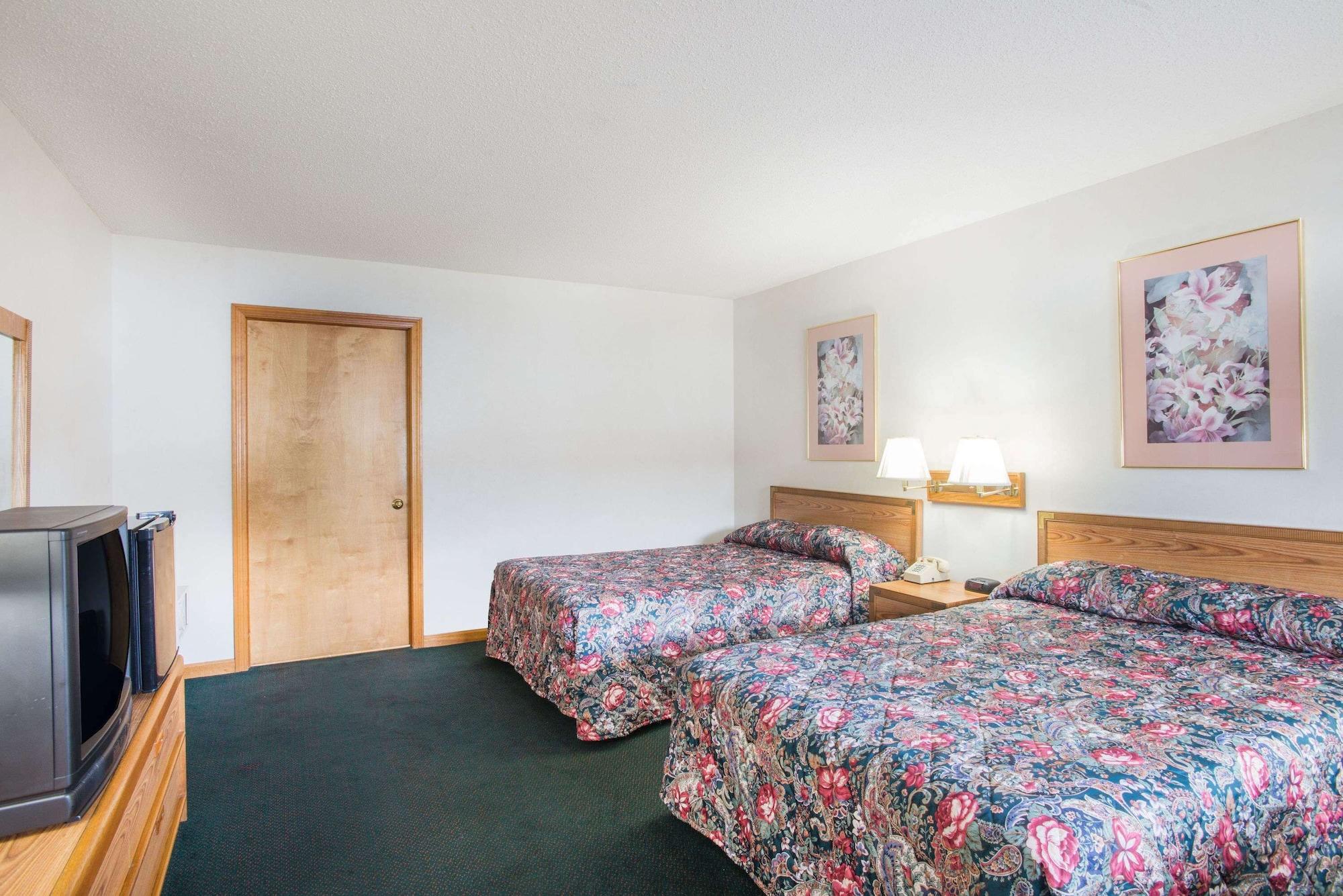 Travelodge By Wyndham Lake George Ny Exteriér fotografie